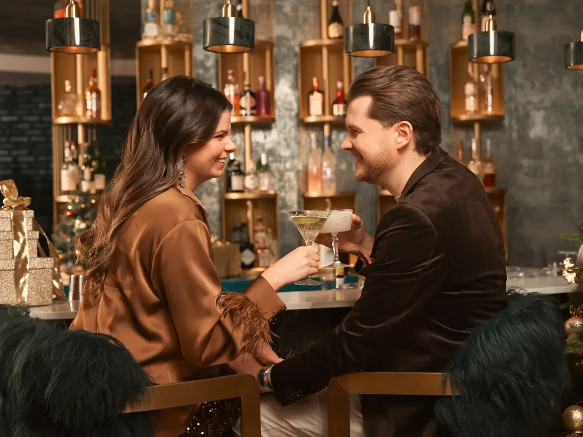 amoureux au bar