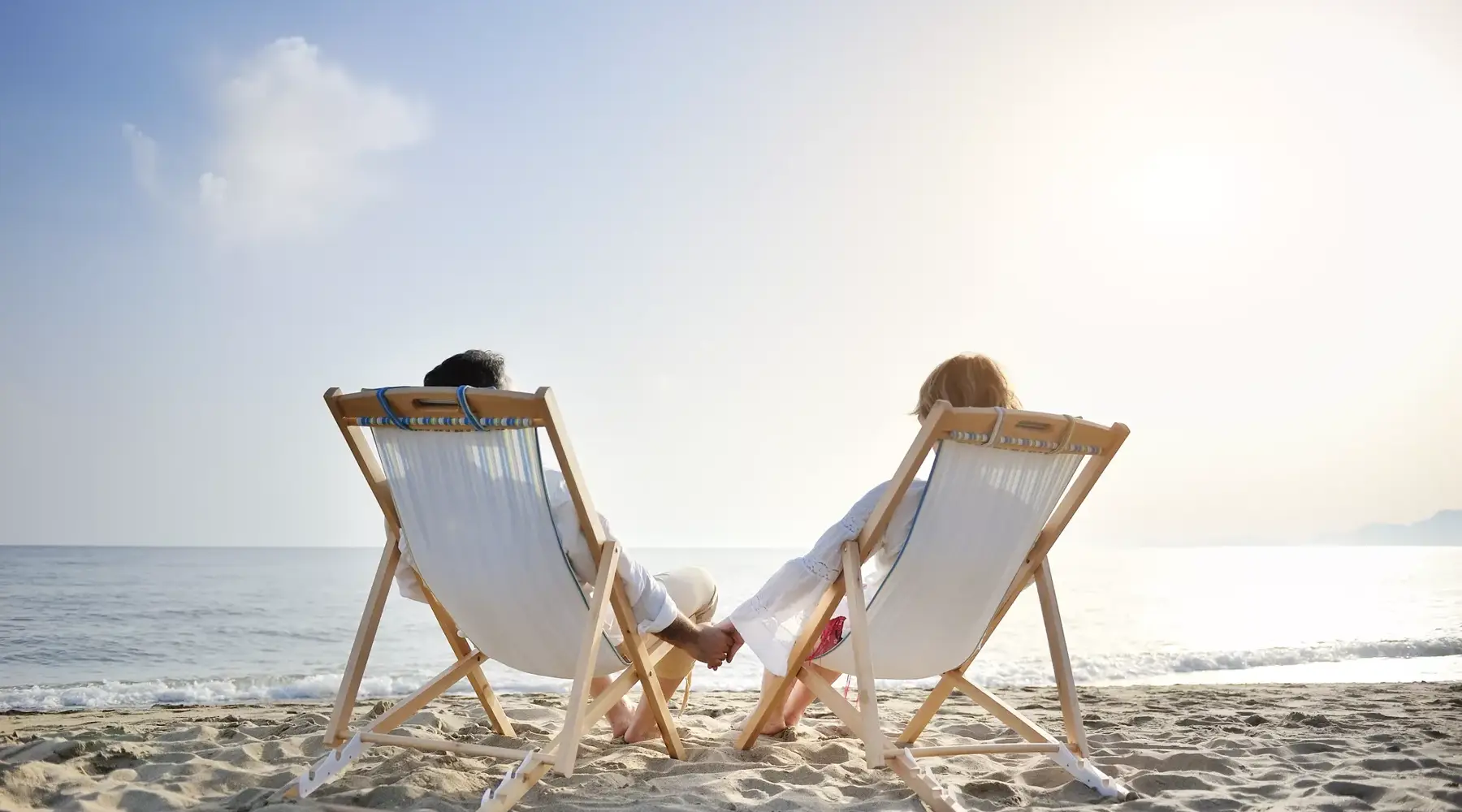 Plage | Couple | Chaises longues
