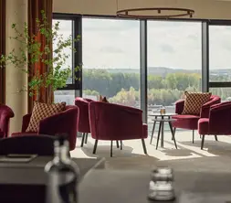 Coin détente confortable dans la chambre New York, au neuvième étage de l'hôtel Gent