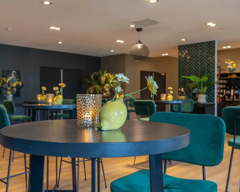 Lounge with high tables and chairs