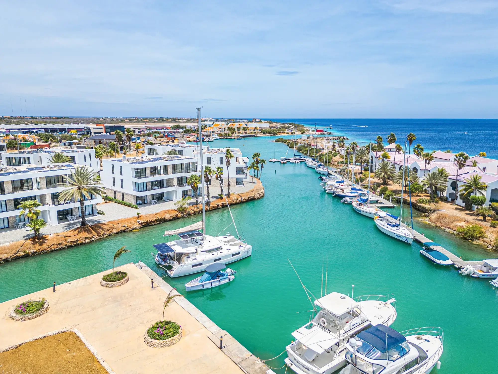 Ruim terras penthouse laguna view