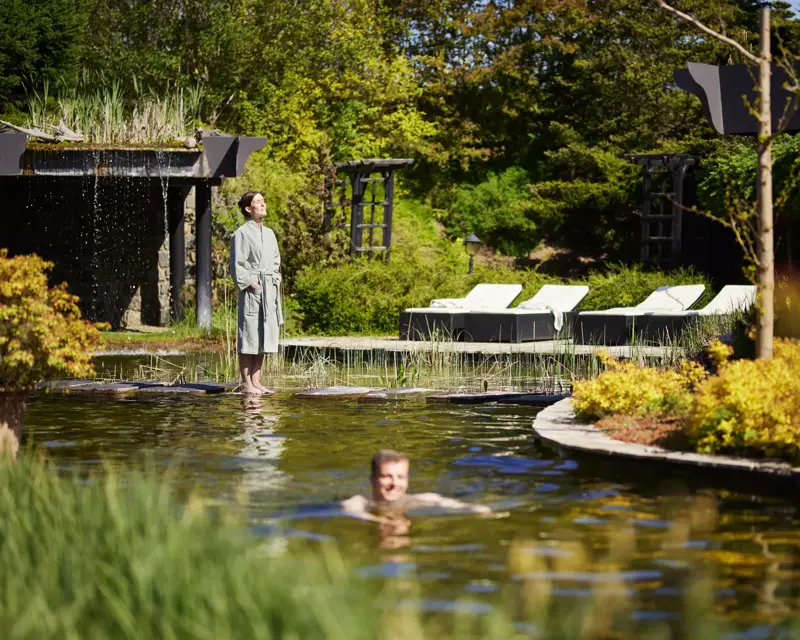 Schwimmbad im Hotel Linstow
