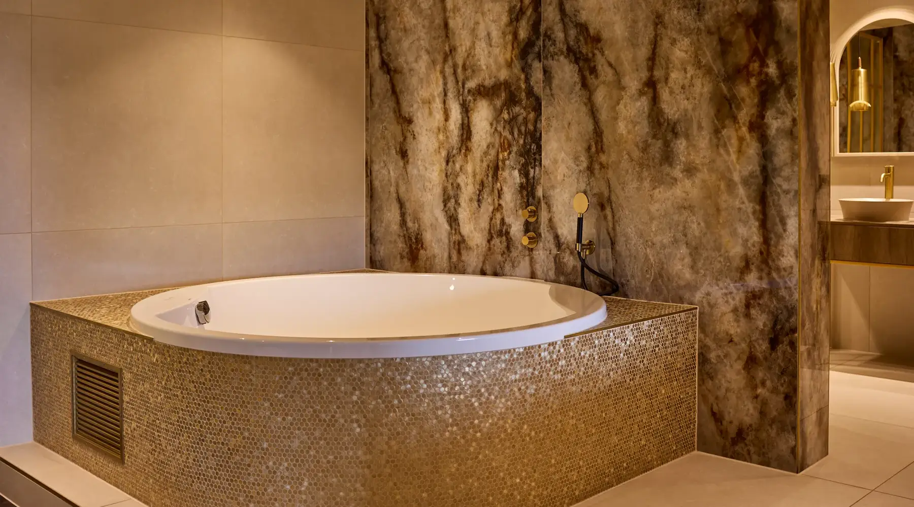 Royal Suite Gold bad