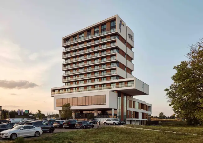 Front view of the Luxembourg-Arlon hotel