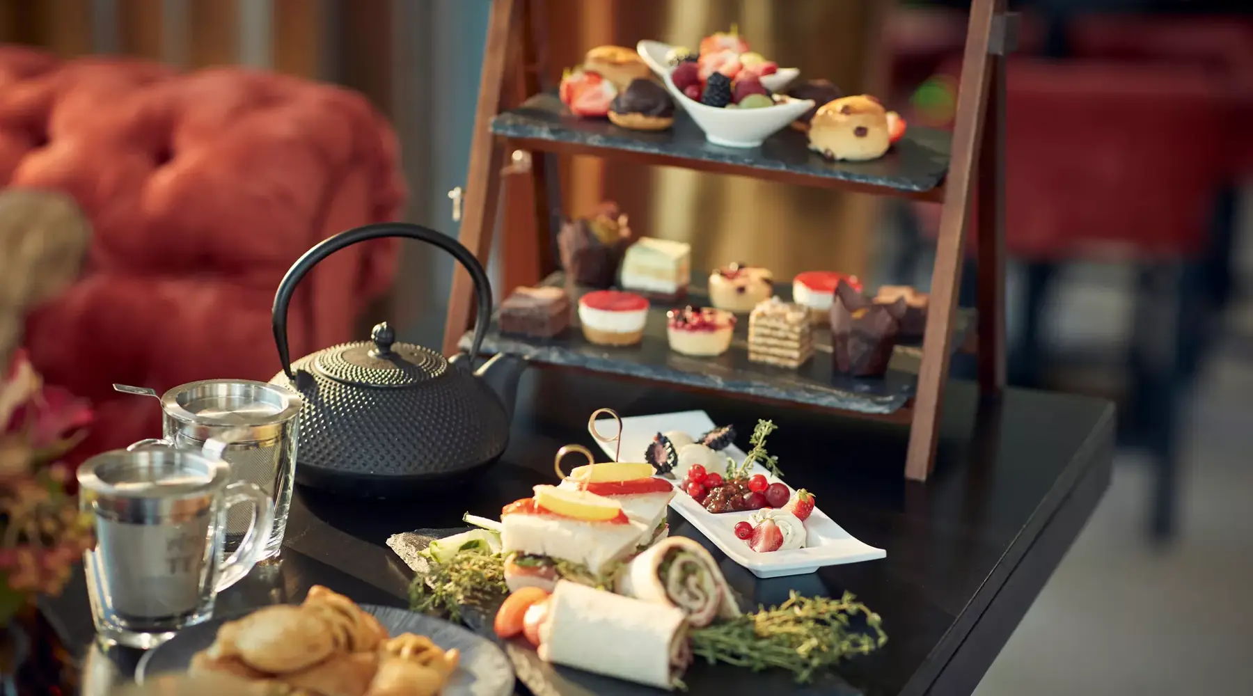 High tea bij Van der Valk Hotel Groningen-Zuidbroek A7