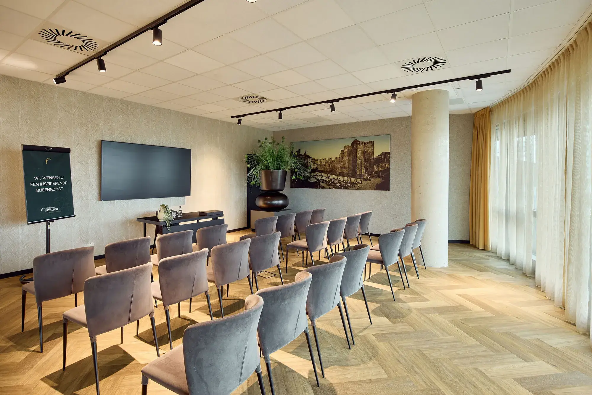 Zaal Gravensteen geschikt voor vergaderingen