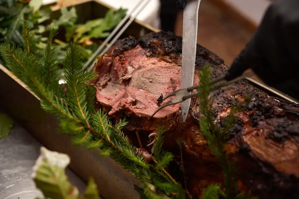 Game specialties fresh from the spit at Van der Valk Nature Resort Drewit