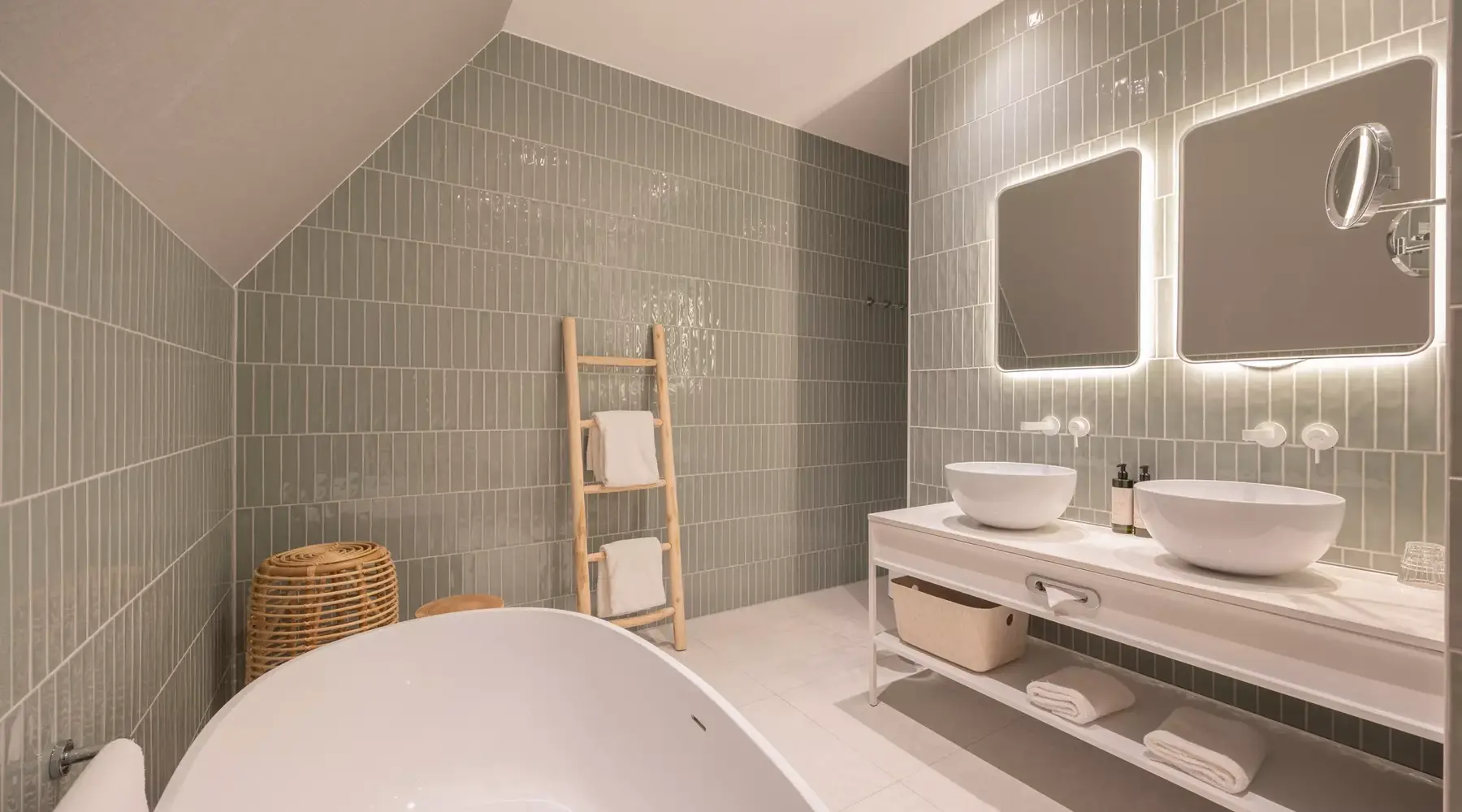 Bathroom Beach Suite