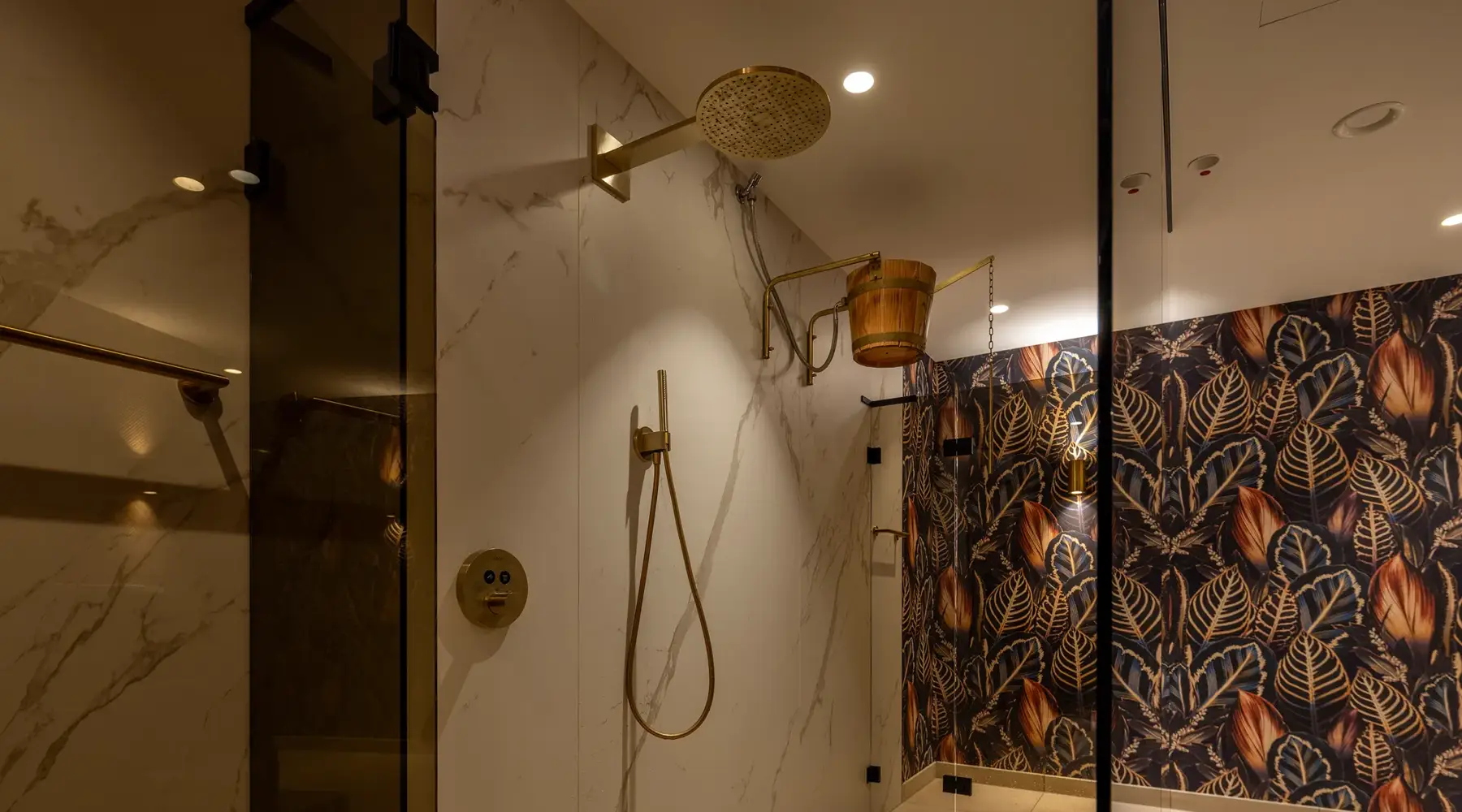 sauna shower