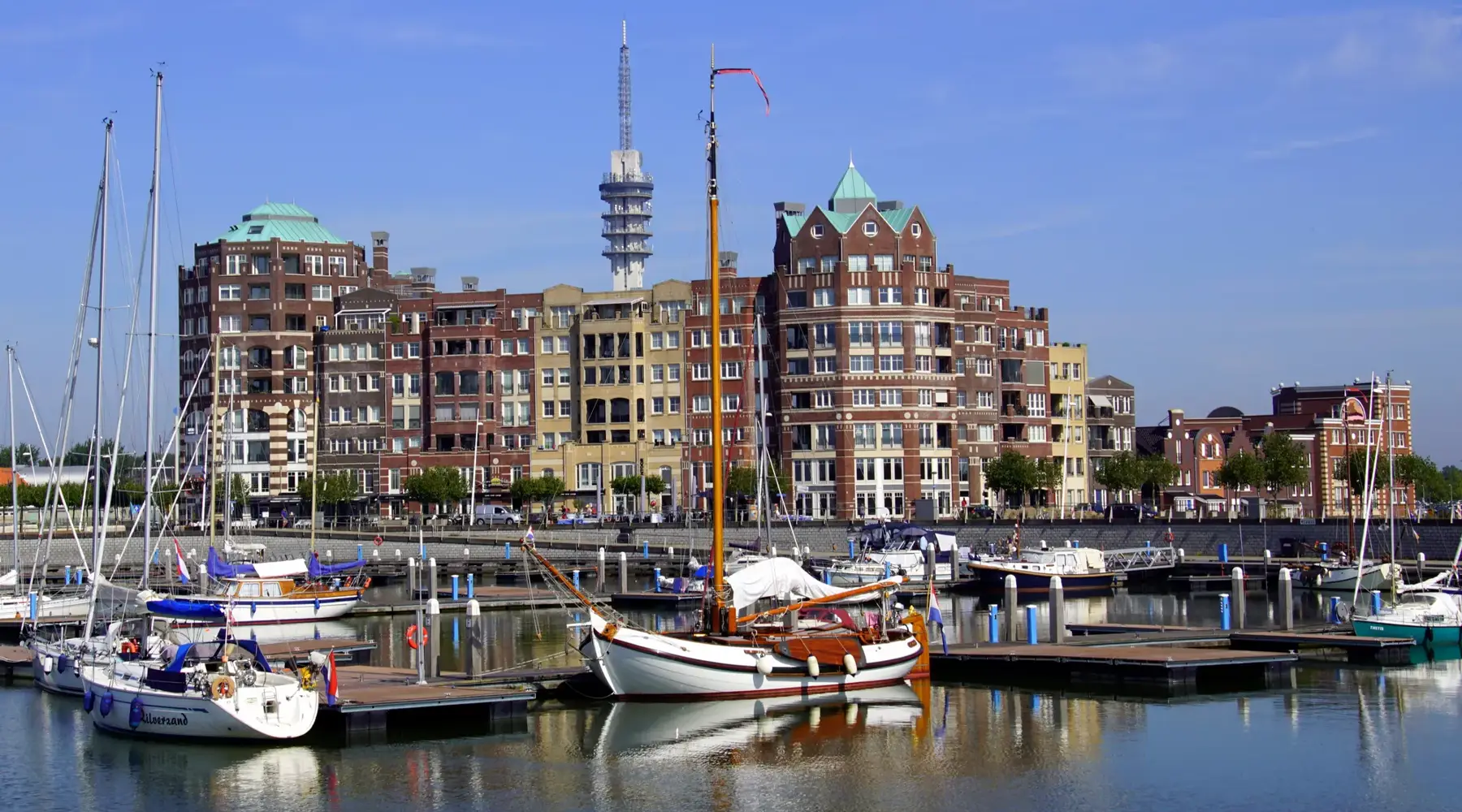 Foto van de haven van Lelystad