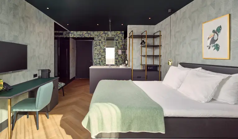 Comfort room with double bed