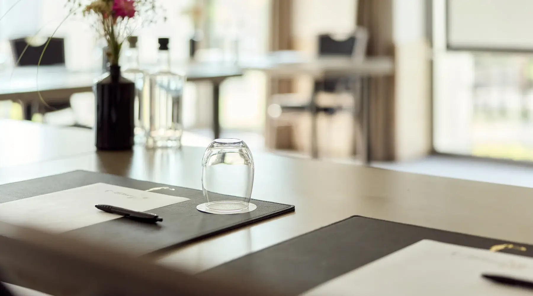 Set table meeting room