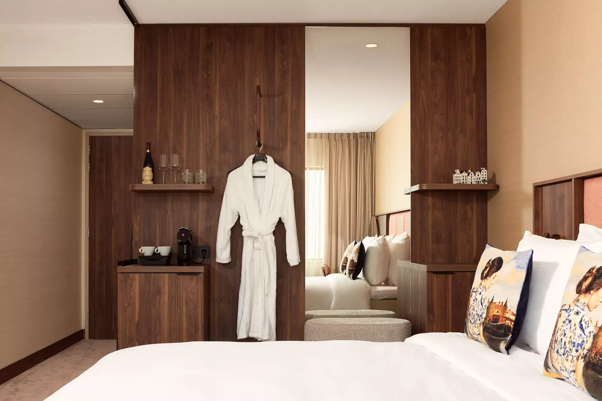 Deluxe room at Hotel Delft