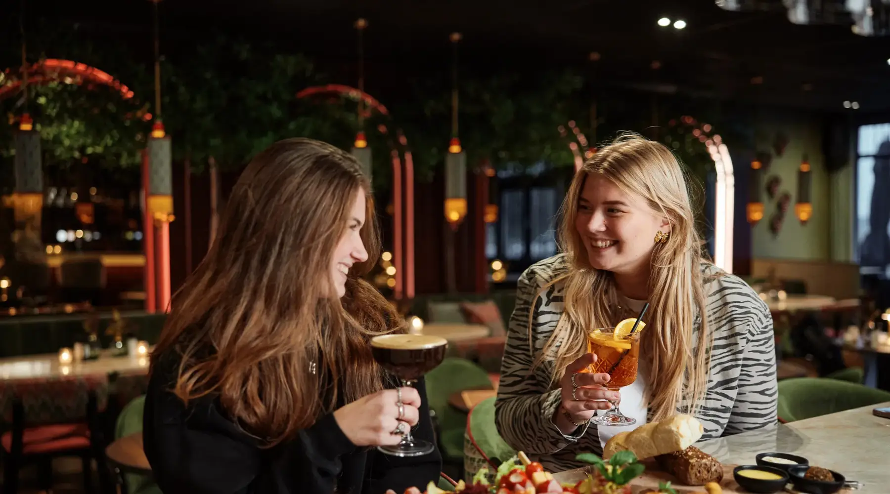 Borreldeal bij Van der Valk