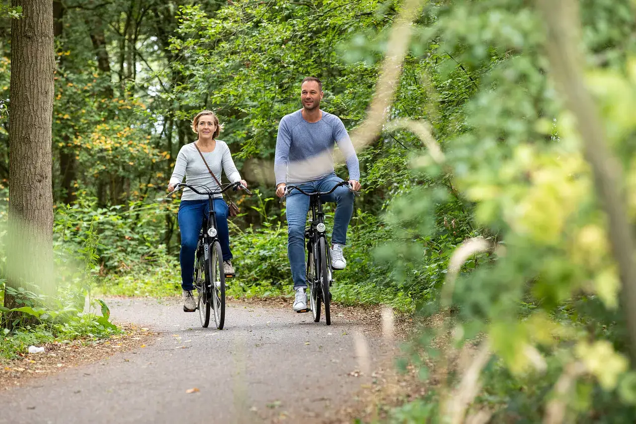 cycling people