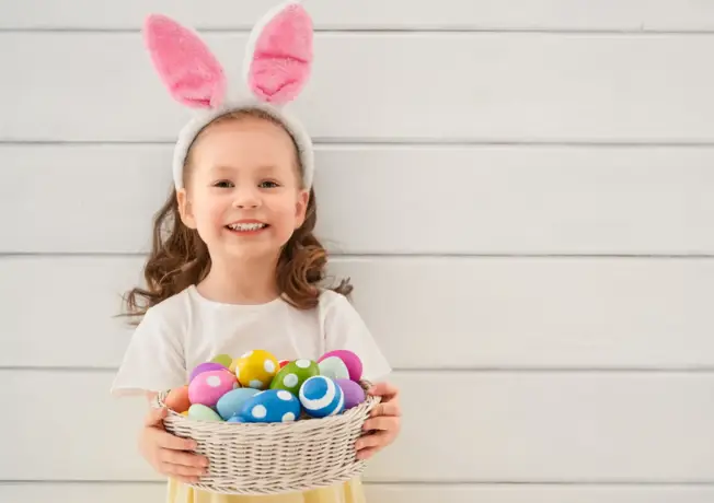 Chercher des œufs de Pâques