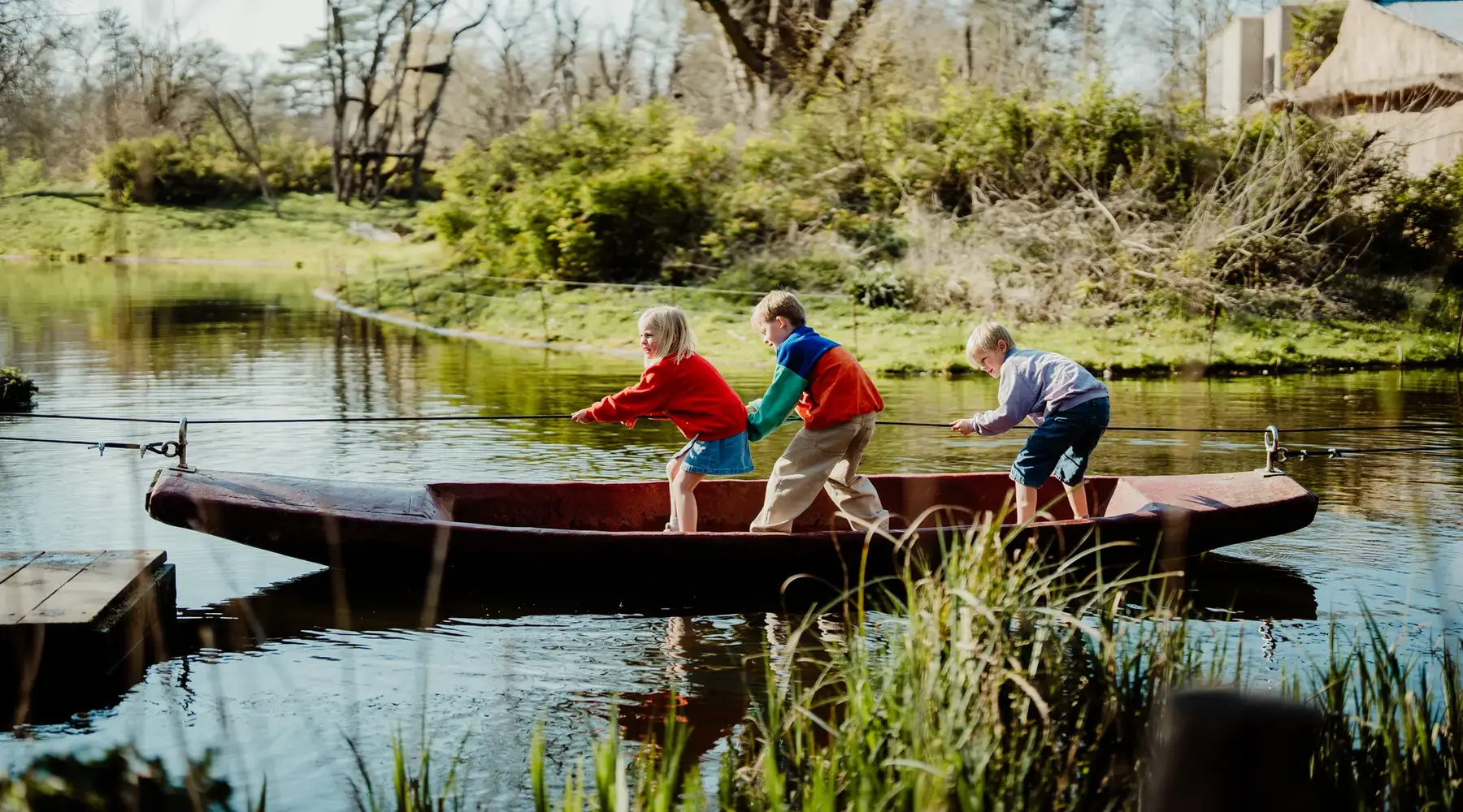 Kinderen aan het spelen in Planckendael