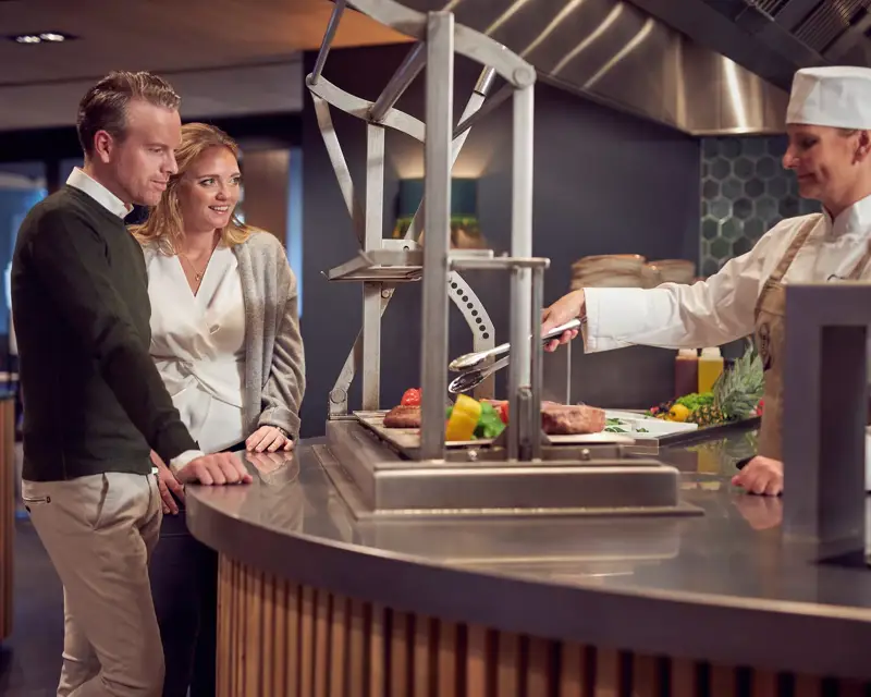 Gasten bij Live Cooking