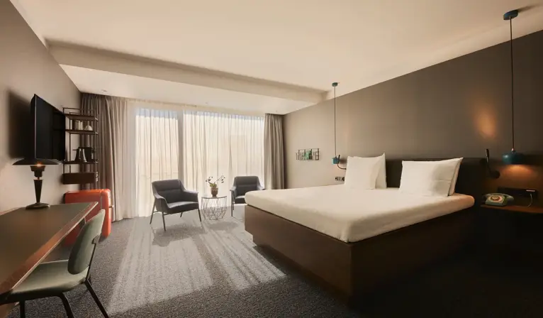 Superior King Room