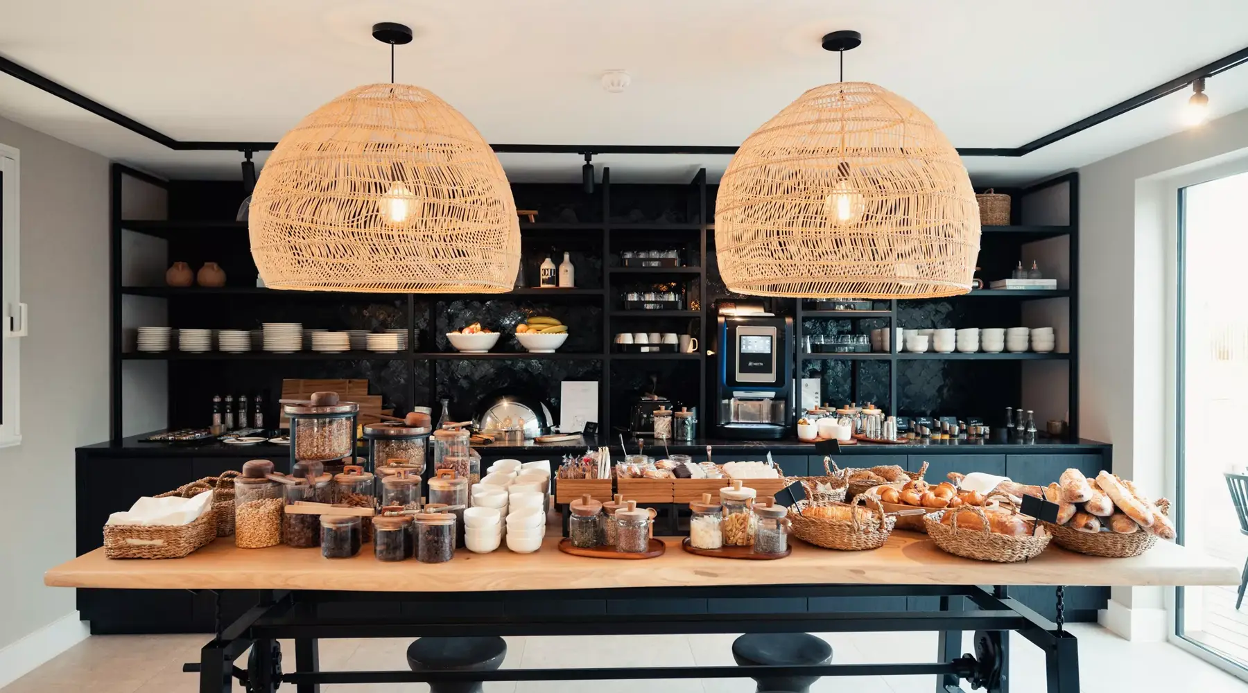Buffet petit-déjeuner à l’hôtel Bloom