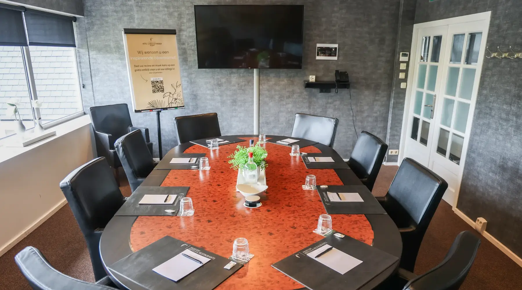 Chopin boardroom