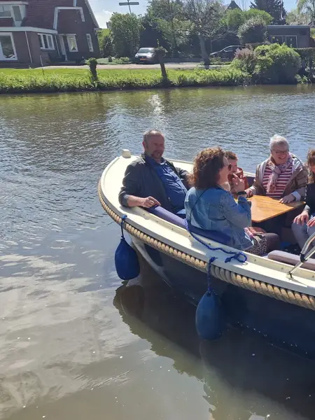 Table dressed in Christmas decorations