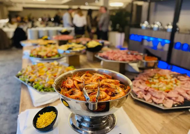 Participants au séminaire entrain de profiter