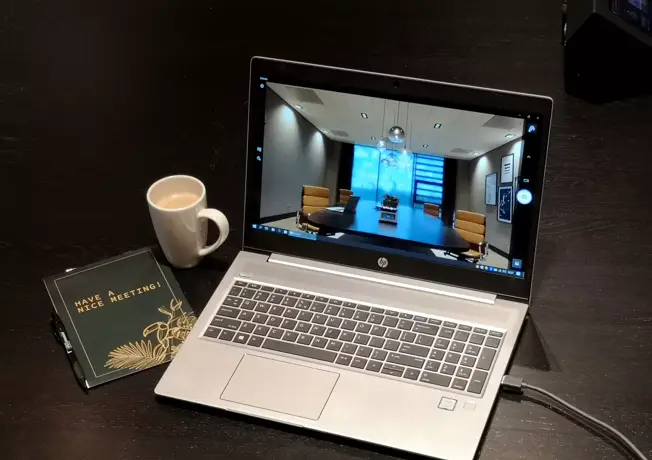 Hybride Veranstaltung über den Laptop