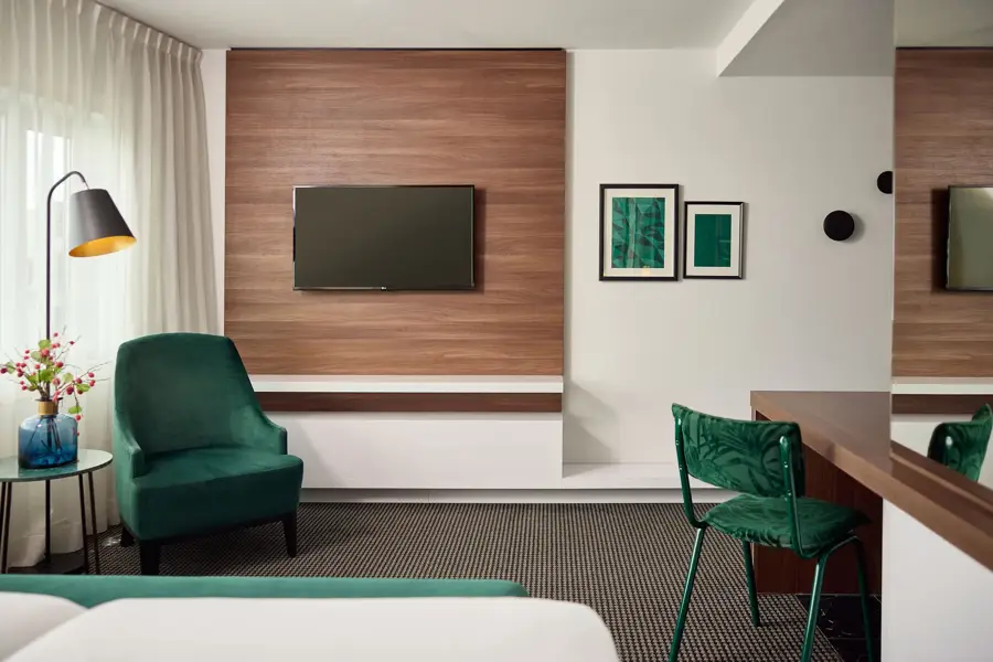 Comfort room