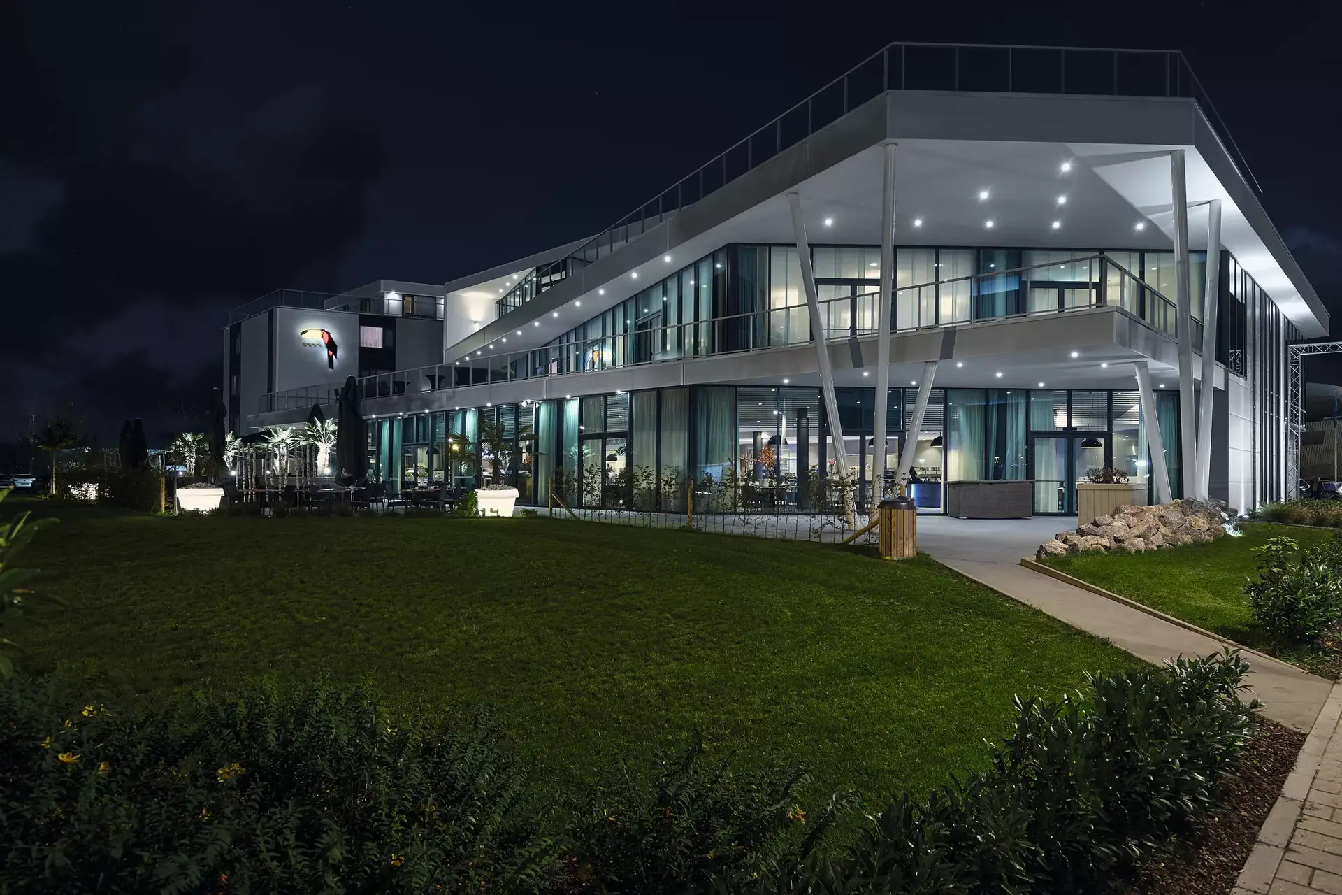 Wedding & reception hall for rent from Van der Valk Charleroi Airport, Gosselie (Hainaut)