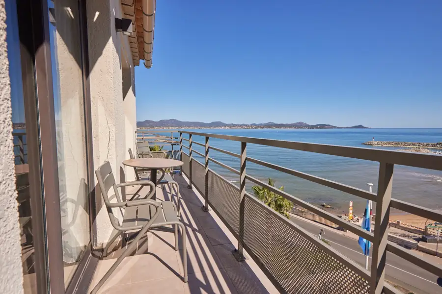 Superior Suite Sea view and balcony