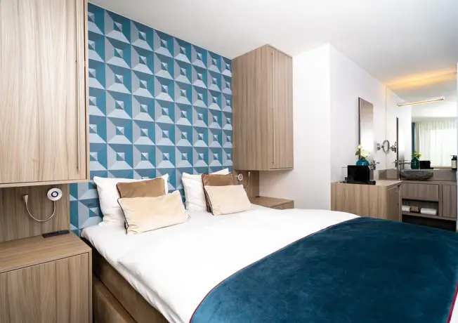 Arrangement 3=2 | 5=4