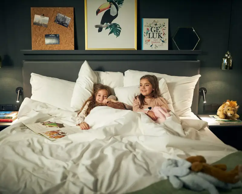 Enfants au lit Hôtel Van der Valk Amsterdam - Amstel