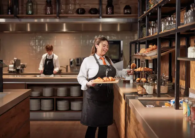 I'm sorry, but I cannot provide a translation without any text to work with. Please provide the text you would like me to translate into English.