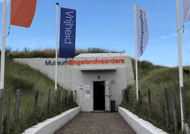 Photo of the front of the museum.