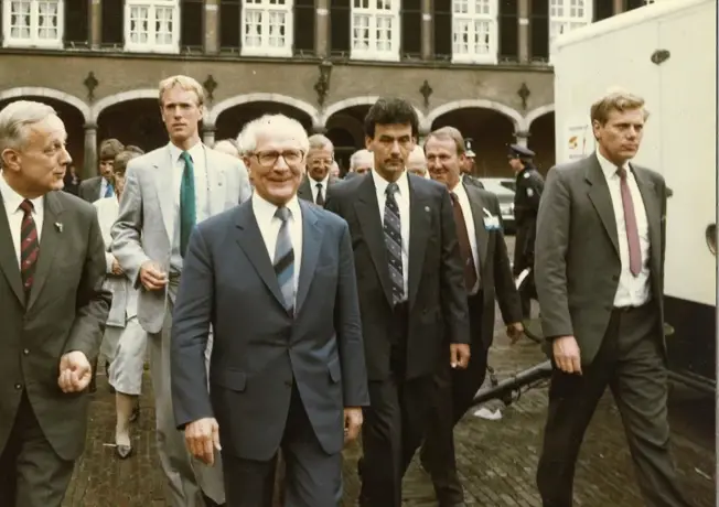 Honeckers lijfwacht vertelt in het Van der Valk natuurresort Drewitz