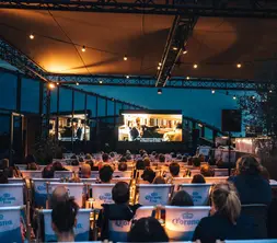 Openlucht cinema in Gent als zomeractiviteit met groepen
