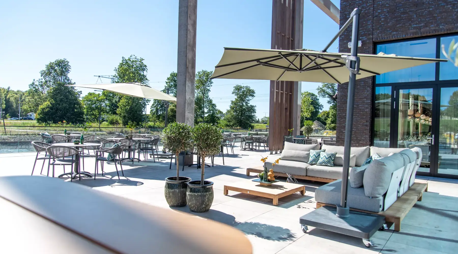 Terras van Hotel Lelystad