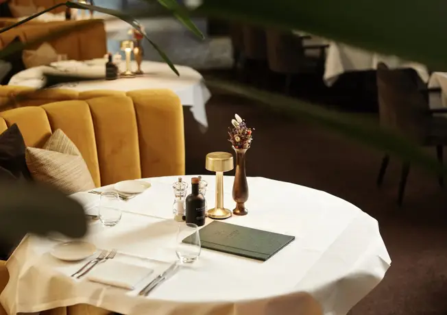 Gedekte tafel in Restaurant Cocotte