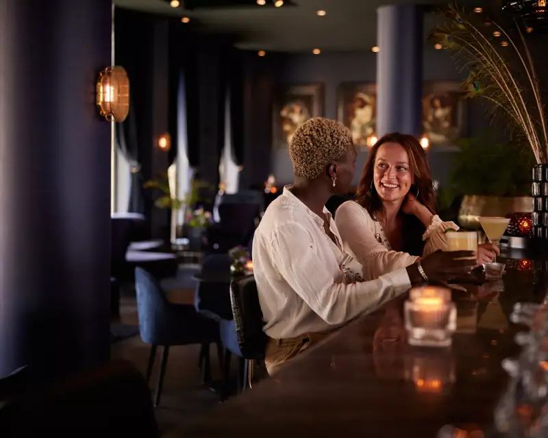 Situé à Bar Moqum