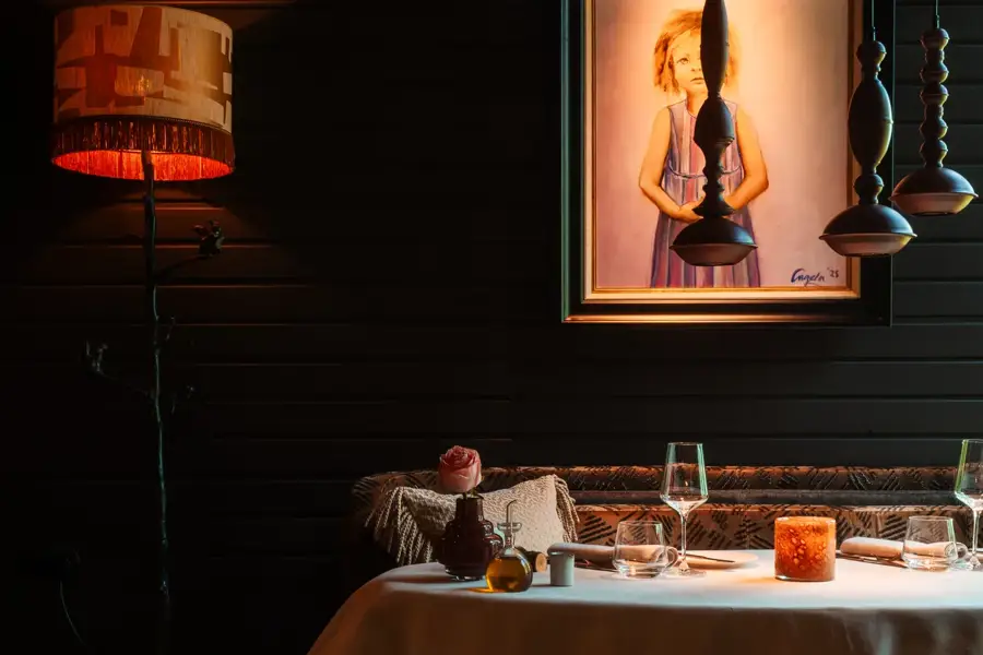 Table with lighting