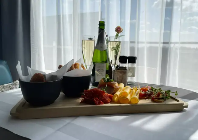 Frauen auf der Terrasse