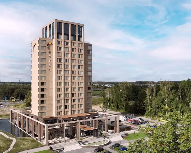 aanzicht hotel lelystad