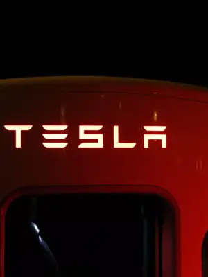 Tesla-Ladestation