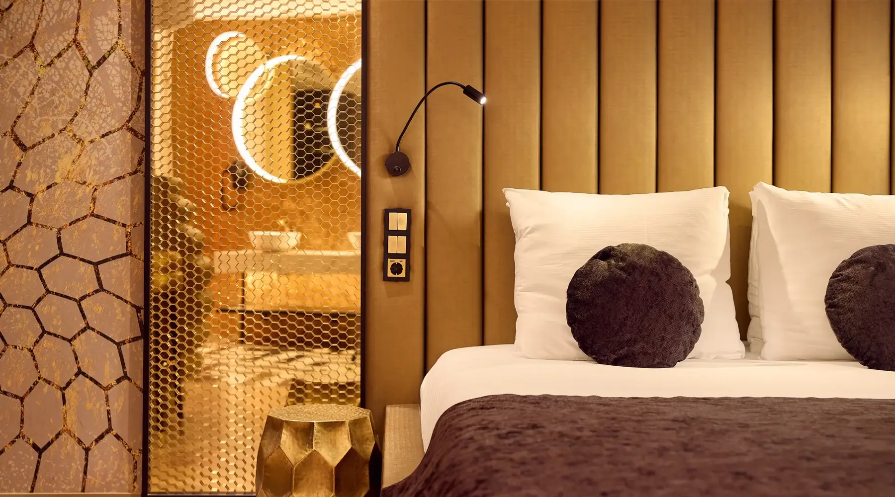 Honey Suite