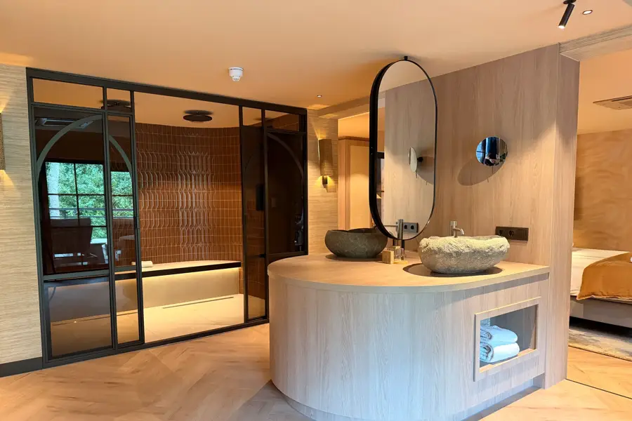 Wellness suite - badkamer
