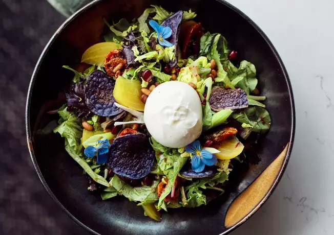 Salade met burratta