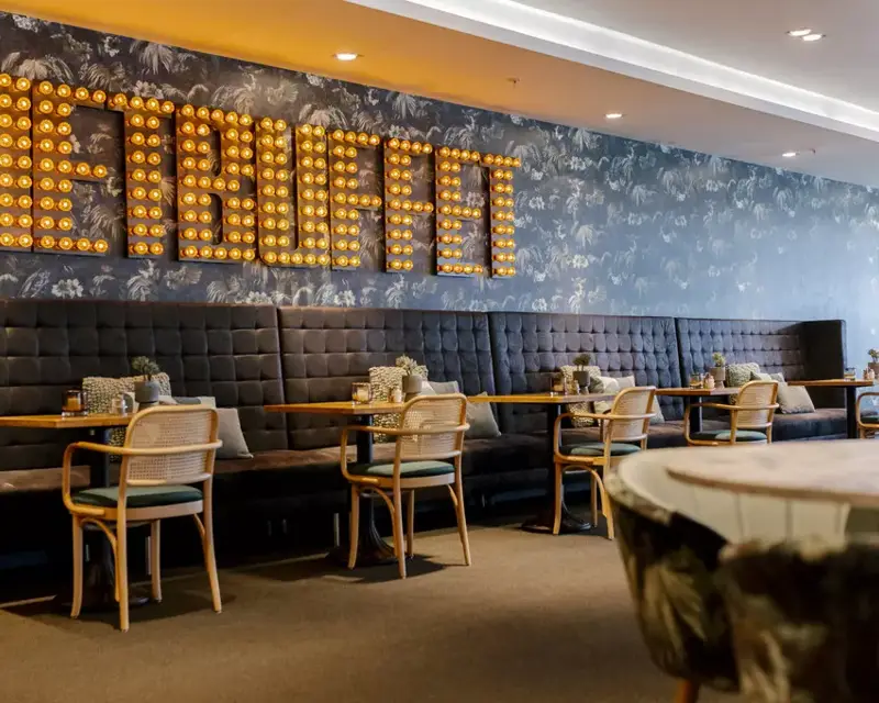 Interieur restaurant Het Buffet
