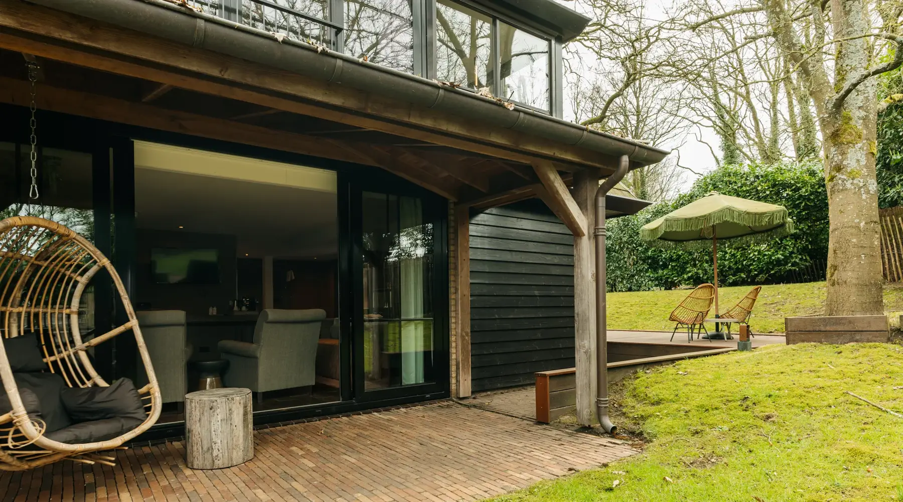 Gartenzimmer mit eigener Terrasse Van der Valk hotel Apeldoorn - de Cantharel
