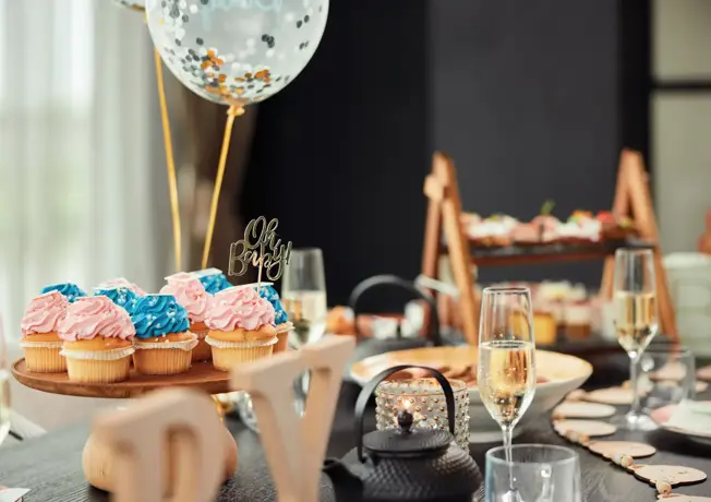 Blend babyshower tafel met lekkers